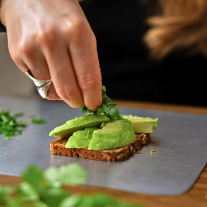 Reyka 100% ren titanium skærebræt